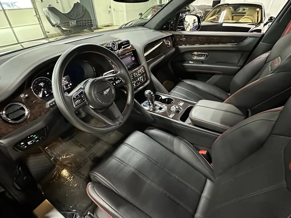 2021 Bentley Bentayga - Image 8 of 20
