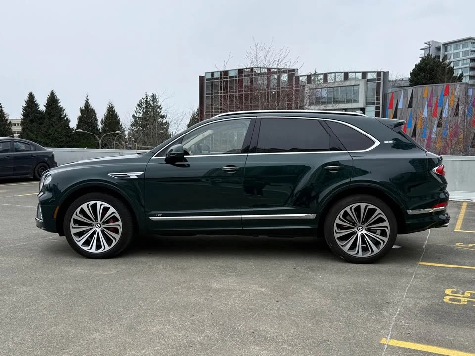 2021 Bentley Bentayga - Image 7 of 16