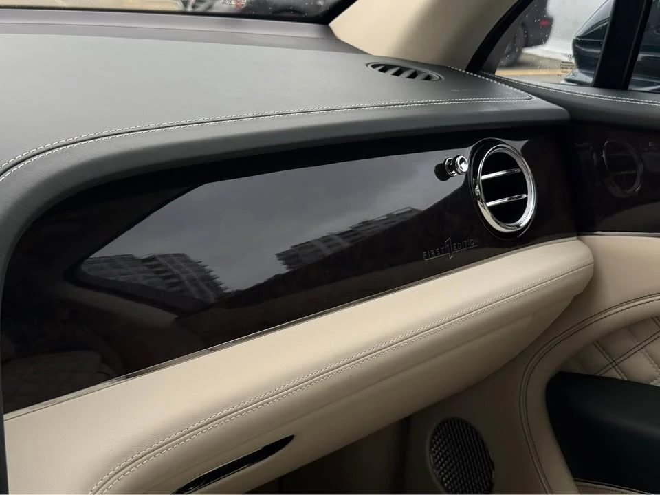 2021 Bentley Bentayga - Image 15 of 16