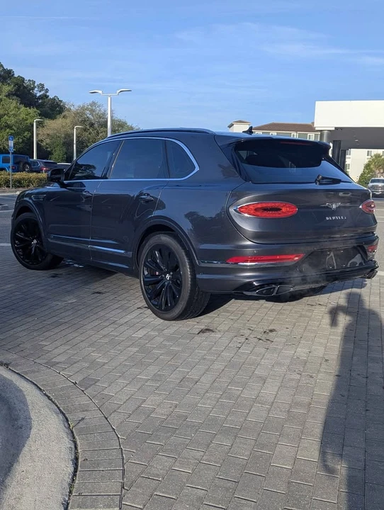 2021 Bentley Bentayga - Image 6 of 17