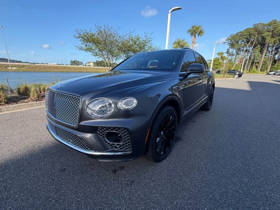 2021 Bentley Bentayga - Image 2 of 17