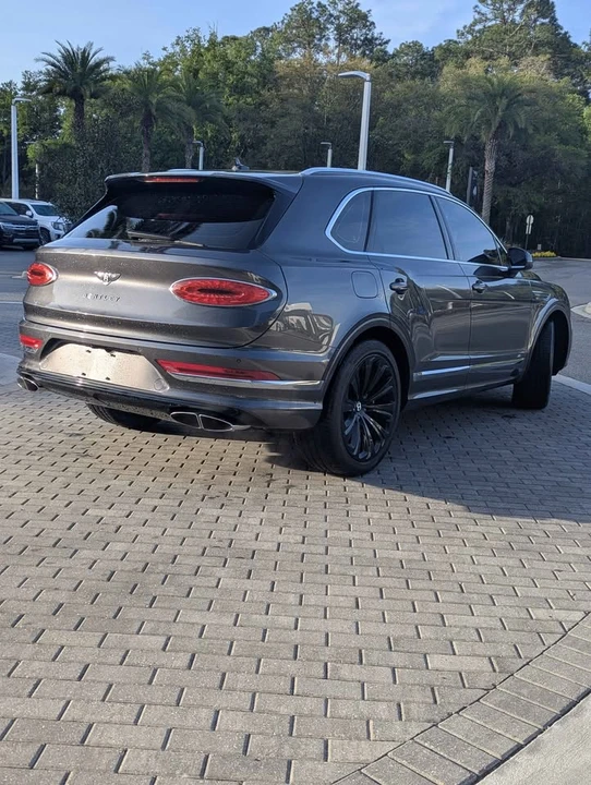 2021 Bentley Bentayga - Image 4 of 17