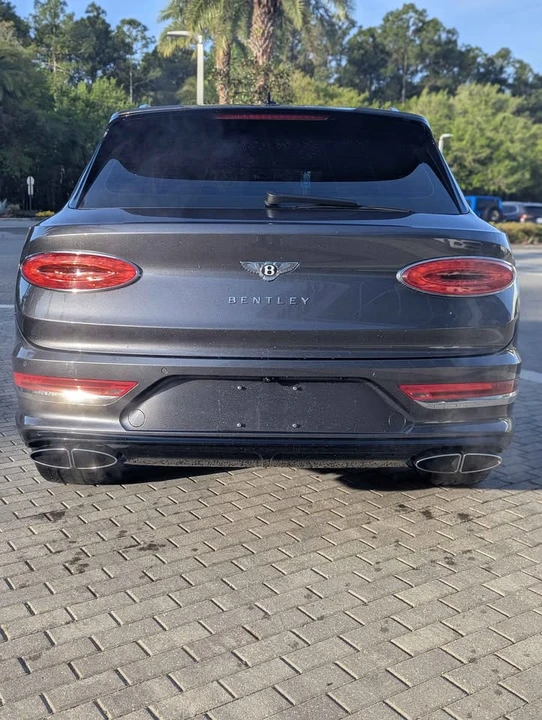 2021 Bentley Bentayga - Image 5 of 17
