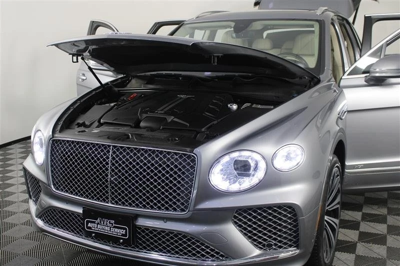 2021 Bentley Bentayga - Image 13 of 19