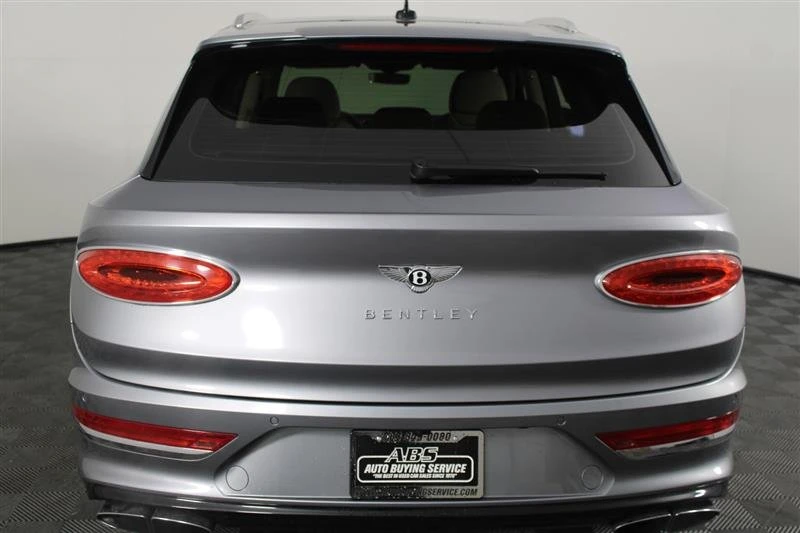 2021 Bentley Bentayga - Image 8 of 19