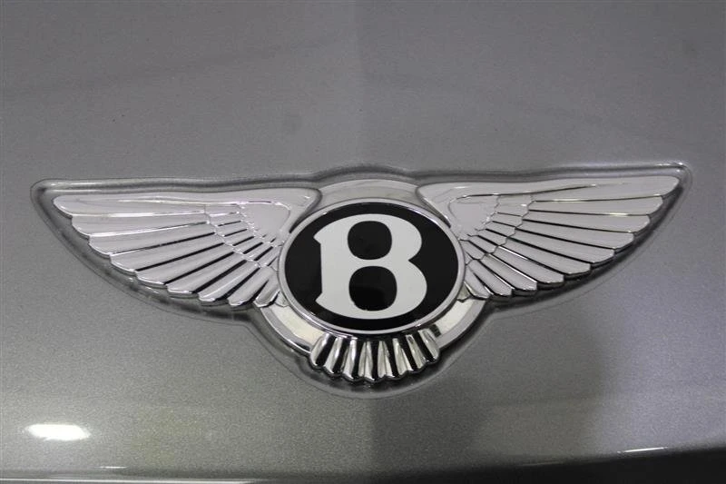 2021 Bentley Bentayga - Image 16 of 19