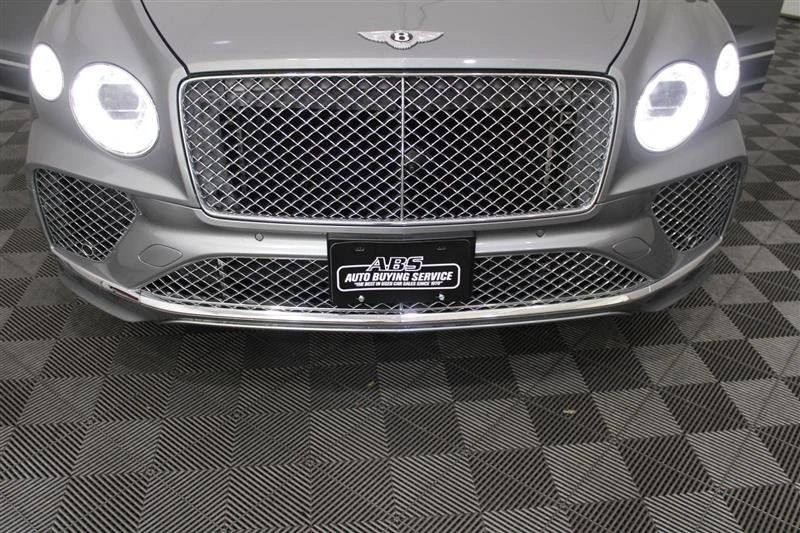 2021 Bentley Bentayga - Image 17 of 19