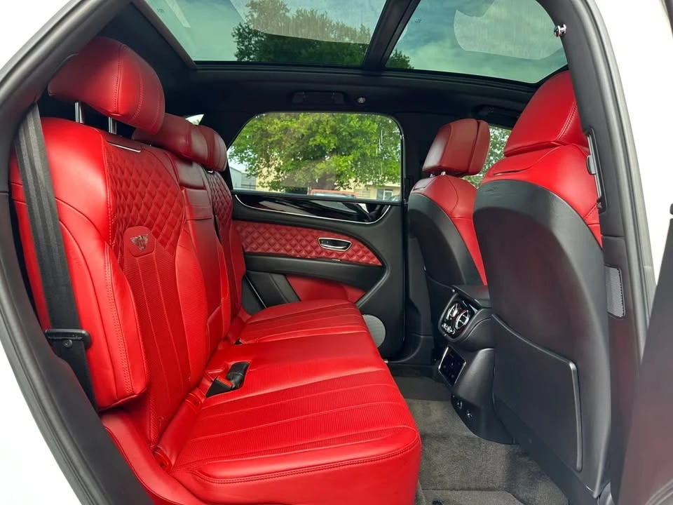 2021 Bentley Bentayga - Image 13 of 20