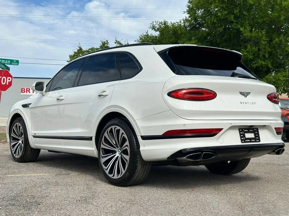 2021 Bentley Bentayga - Image 3 of 20