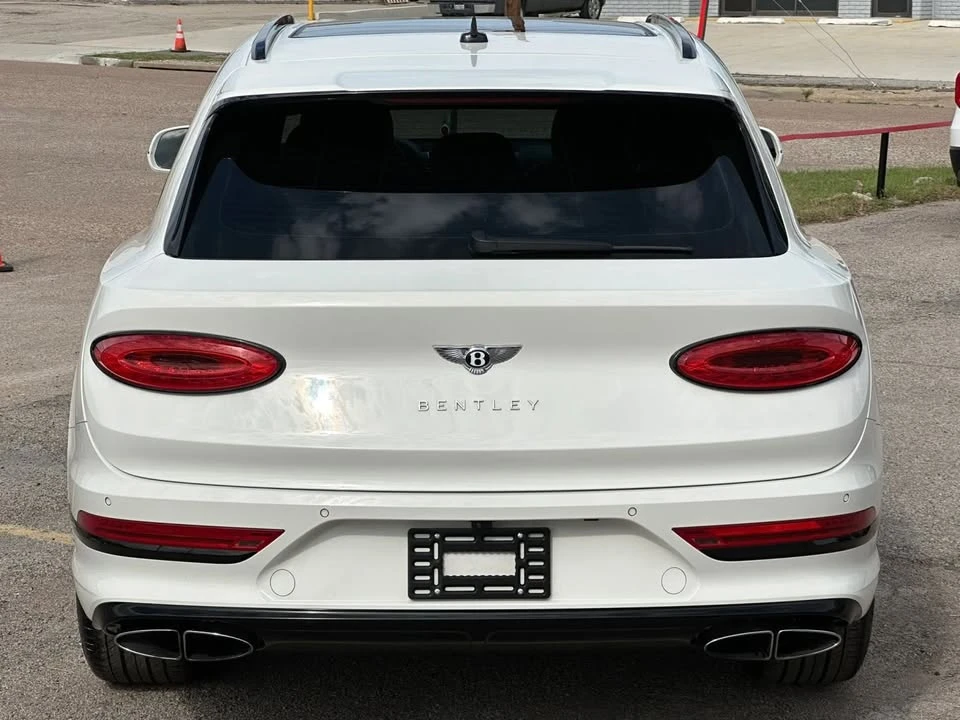 2021 Bentley Bentayga - Image 4 of 20