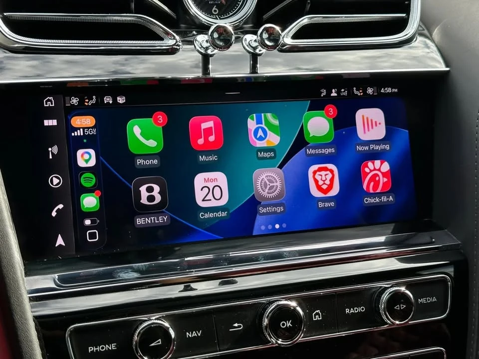 2021 Bentley Bentayga - Image 16 of 20