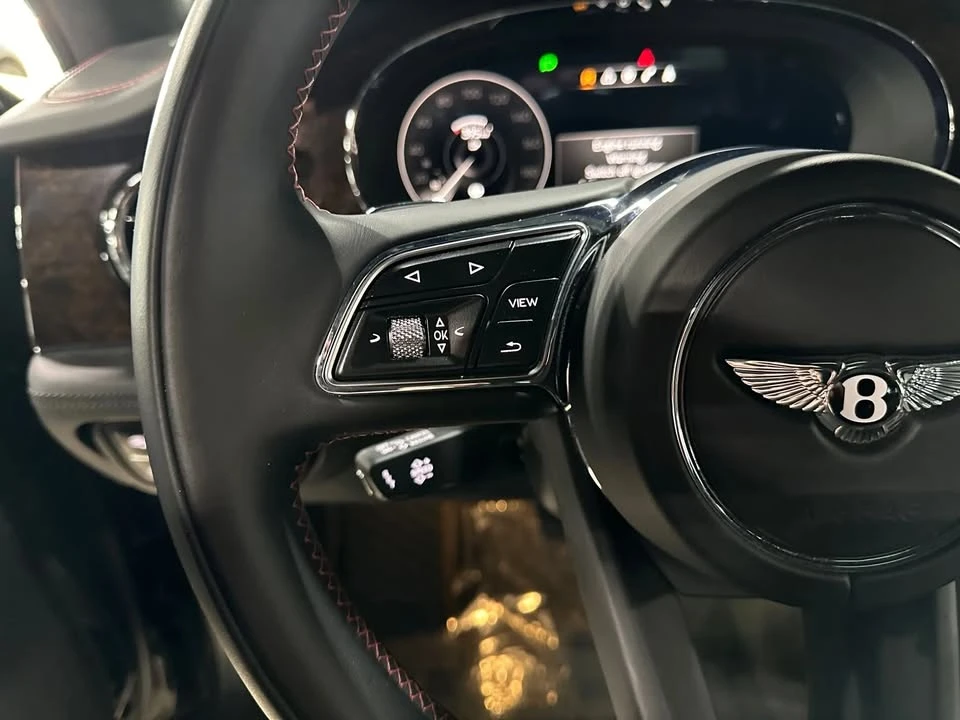 2021 Bentley Bentayga - Image 15 of 20