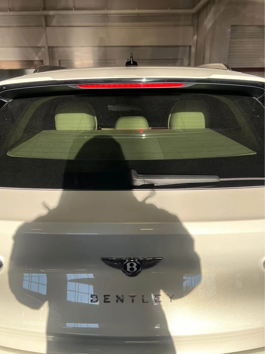2021 Bentley Bentayga - Image 7 of 8