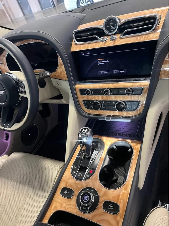 2021 Bentley Bentayga - Image 6 of 8