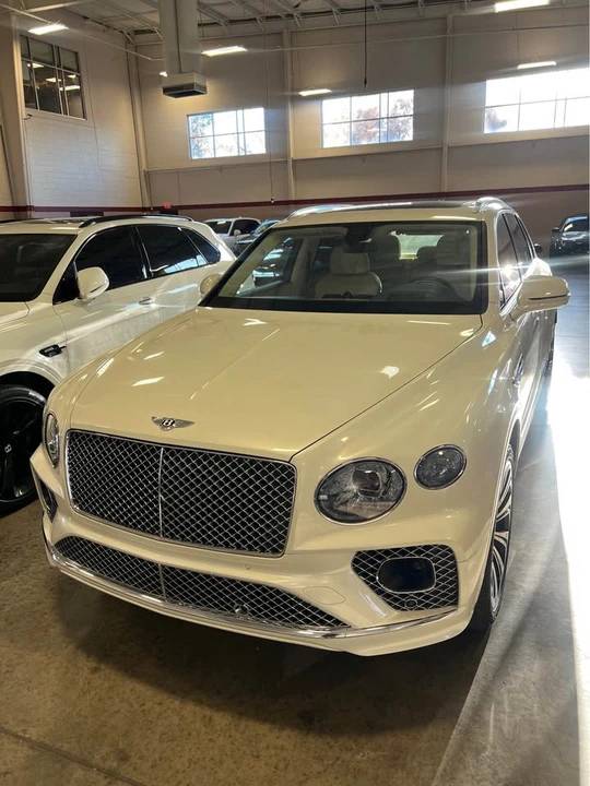 2021 Bentley Bentayga - Image 3 of 8