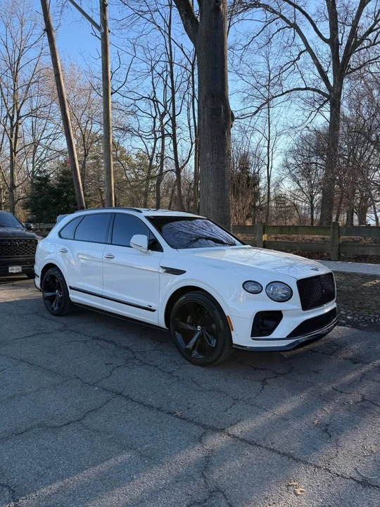 2021 Bentley Bentayga - Image 10 of 19