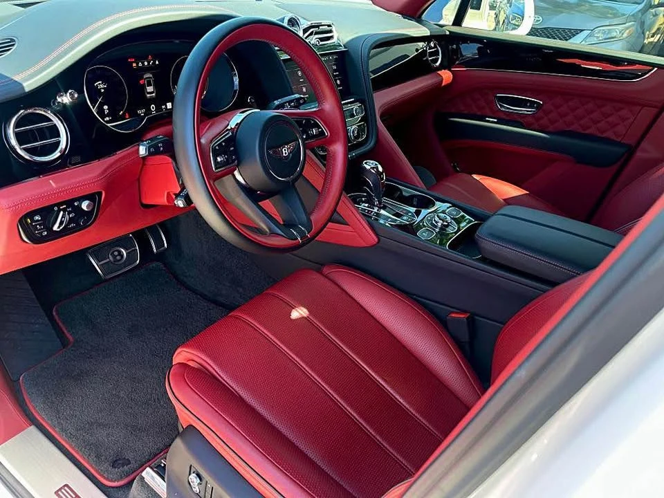 2021 Bentley Bentayga - Image 14 of 19