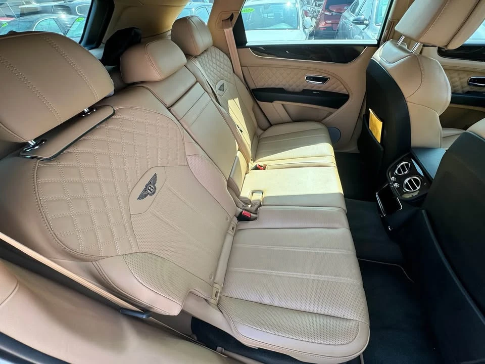 2021 Bentley Bentayga - Image 20 of 20