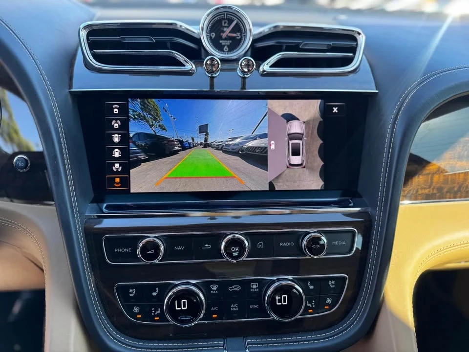 2021 Bentley Bentayga - Image 13 of 19