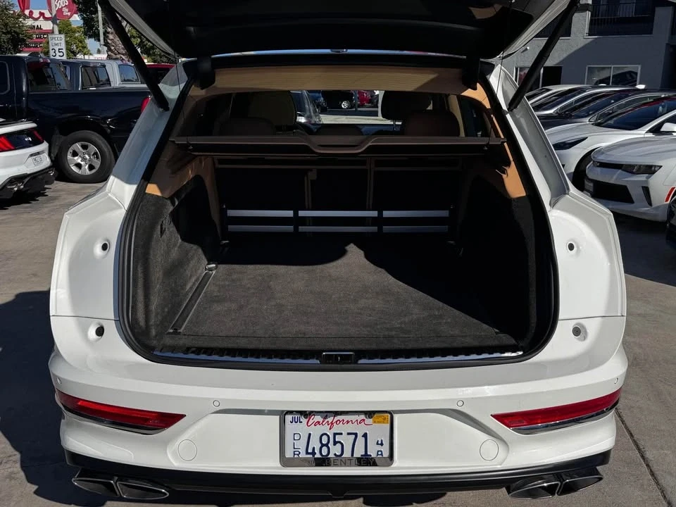 2021 Bentley Bentayga - Image 19 of 19