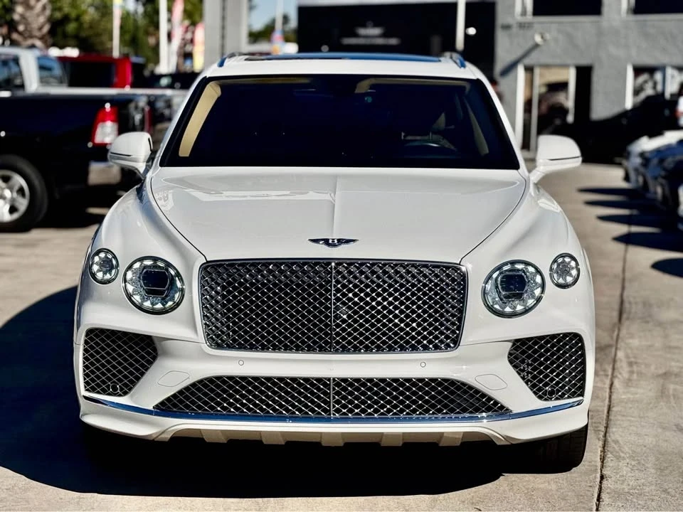 2021 Bentley Bentayga - Image 2 of 20