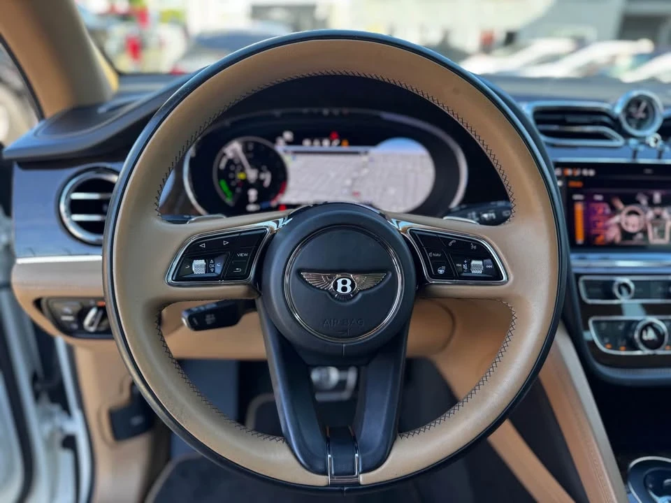 2021 Bentley Bentayga - Image 11 of 20