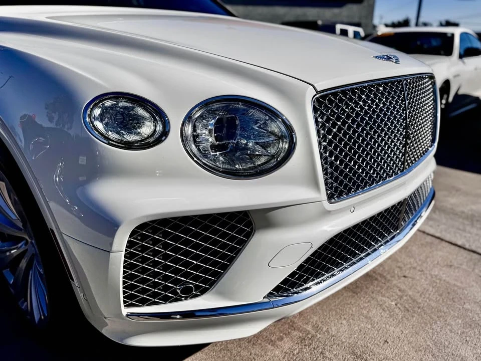 2021 Bentley Bentayga - Image 8 of 20