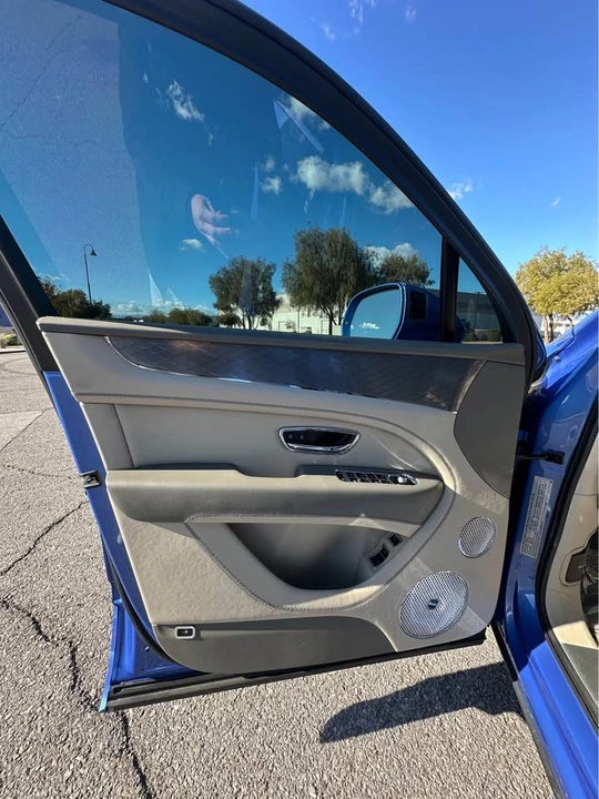 2021 Bentley Bentayga - Image 11 of 18
