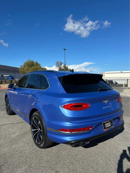 2021 Bentley Bentayga - Image 7 of 18