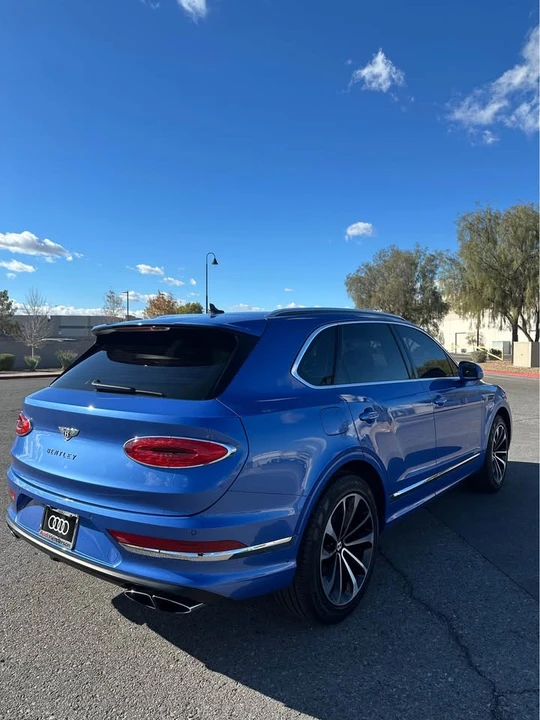 2021 Bentley Bentayga - Image 5 of 18