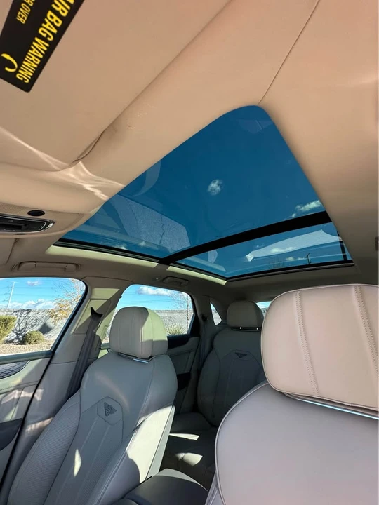 2021 Bentley Bentayga - Image 12 of 18