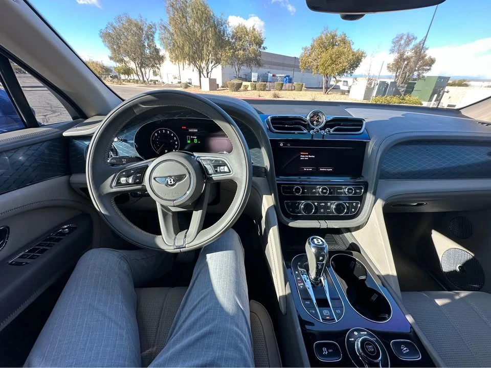 2021 Bentley Bentayga - Image 10 of 18