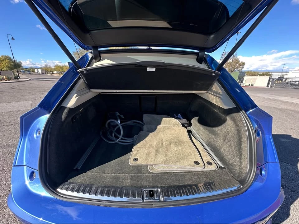 2021 Bentley Bentayga - Image 18 of 18