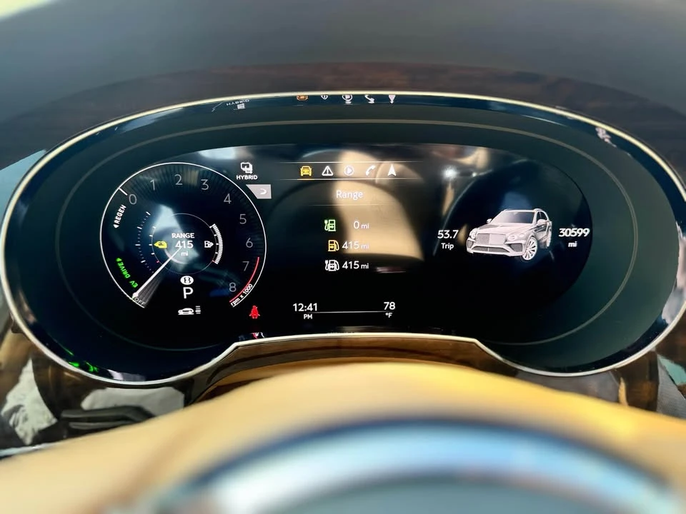 2021 Bentley Bentayga - Image 18 of 20