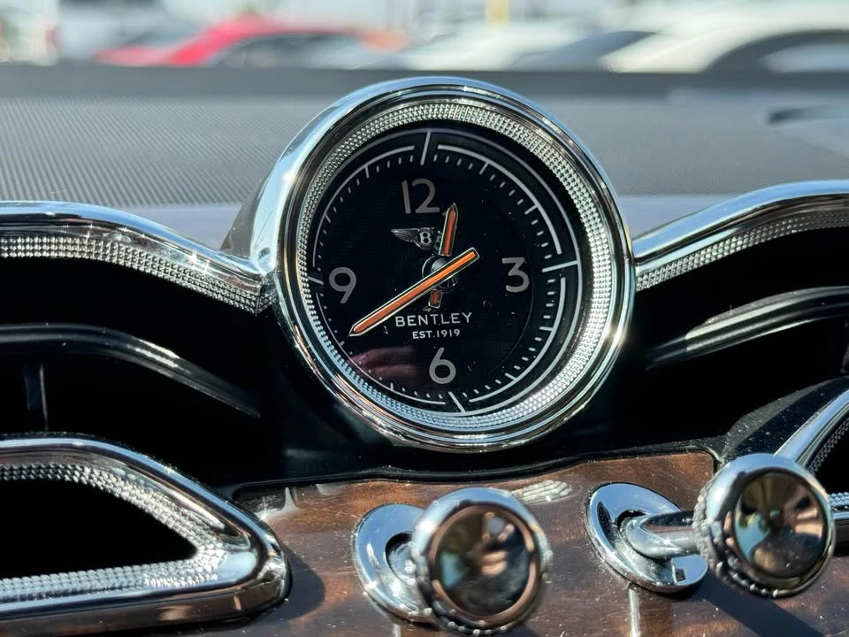 2021 Bentley Bentayga - Image 11 of 17