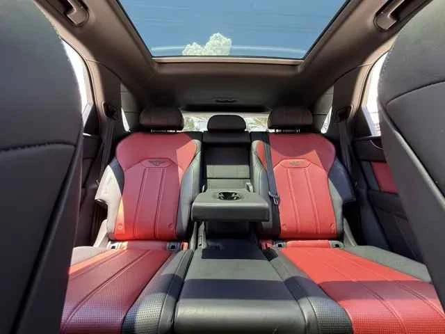 2021 Bentley Bentayga - Image 8 of 9