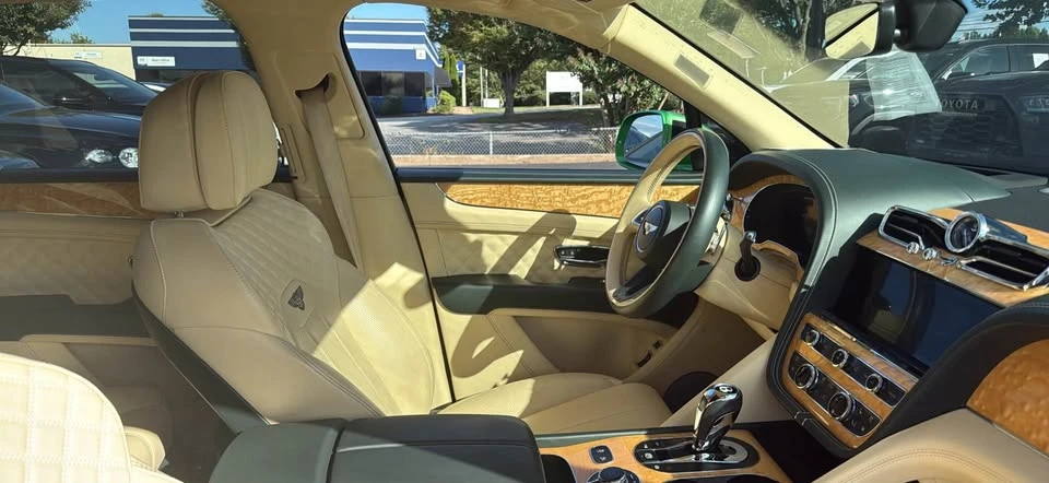 2021 Bentley Bentayga Speed - Image 7 of 17