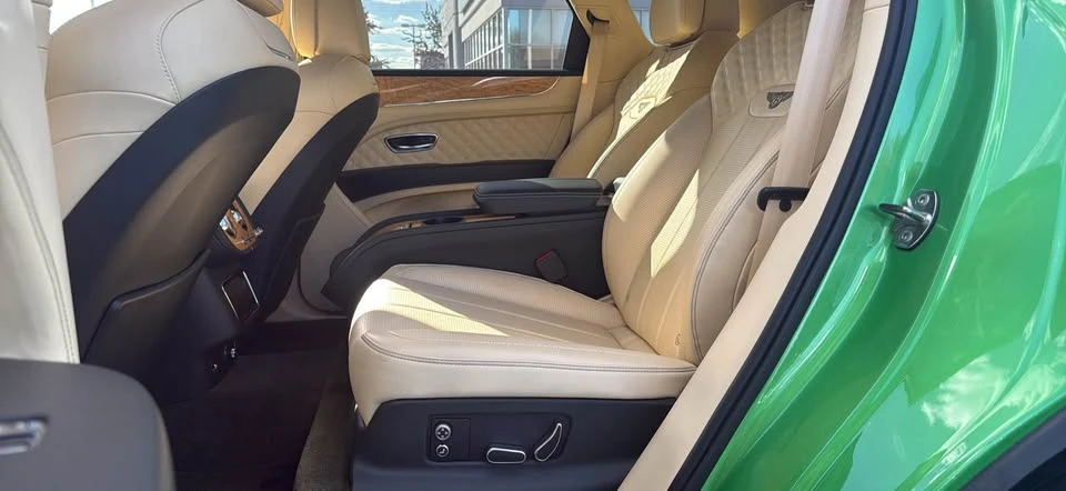 2021 Bentley Bentayga Speed - Image 16 of 17