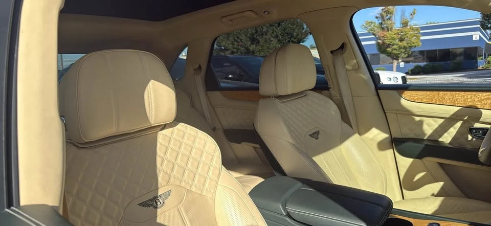 2021 Bentley Bentayga Speed - Image 9 of 17