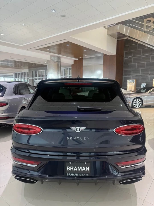 2021 Bentley Bentayga Speed - Image 7 of 15