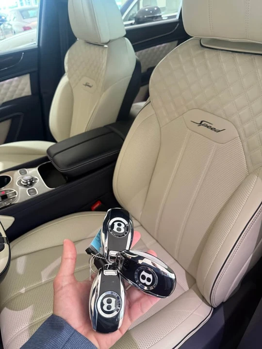 2021 Bentley Bentayga Speed - Image 14 of 15