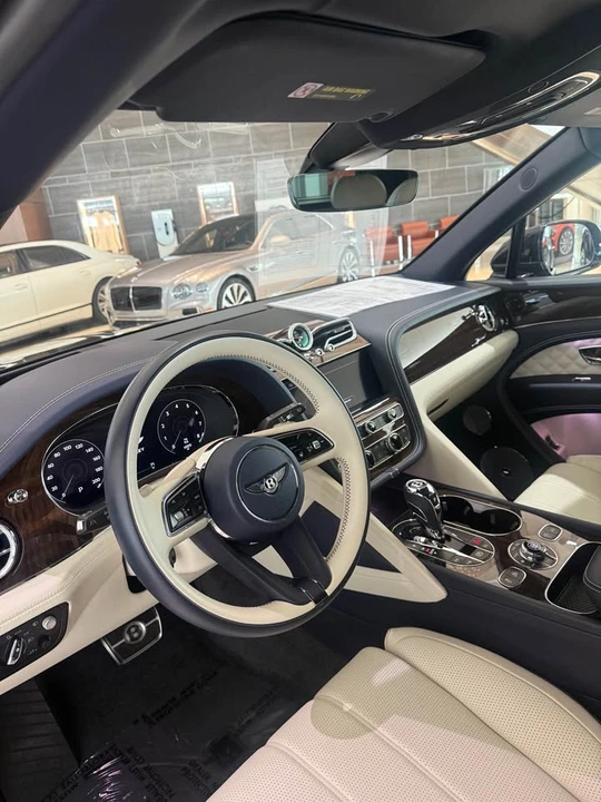 2021 Bentley Bentayga Speed - Image 8 of 15