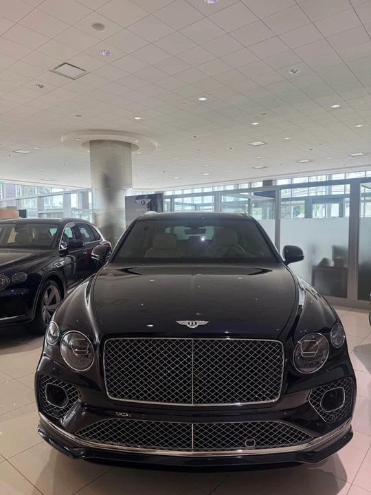 2021 Bentley Bentayga Speed - Image 2 of 15