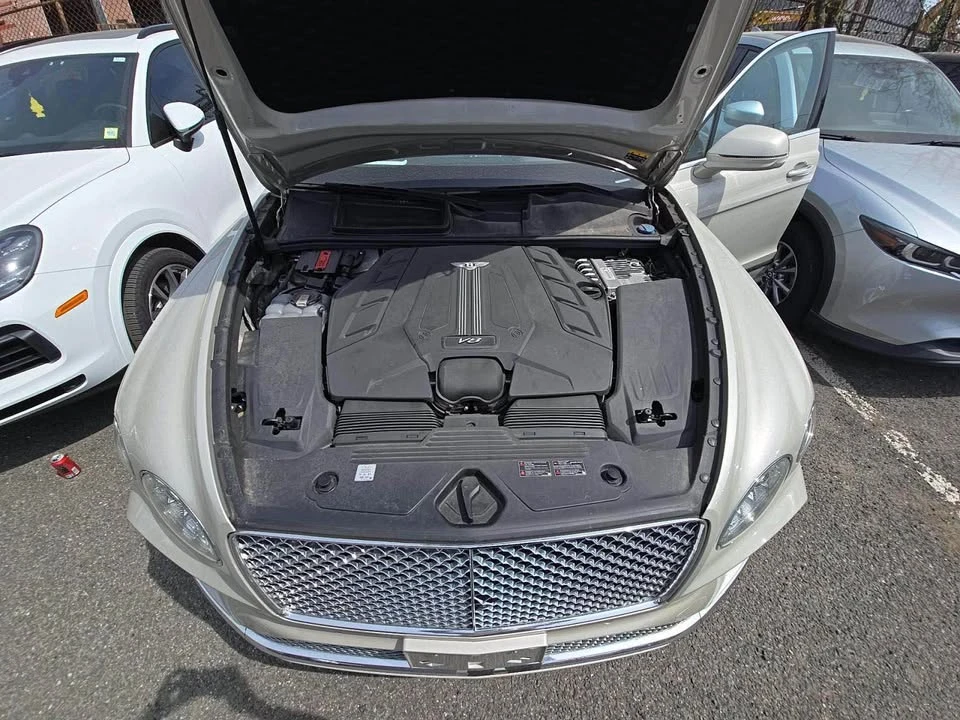 2021 Bentley Bentayga - Image 19 of 20