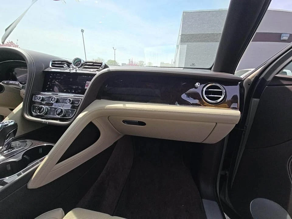 2021 Bentley Bentayga - Image 15 of 20