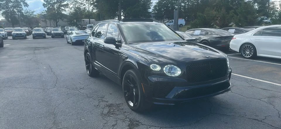 2021 Bentley Bentayga - Image 8 of 14