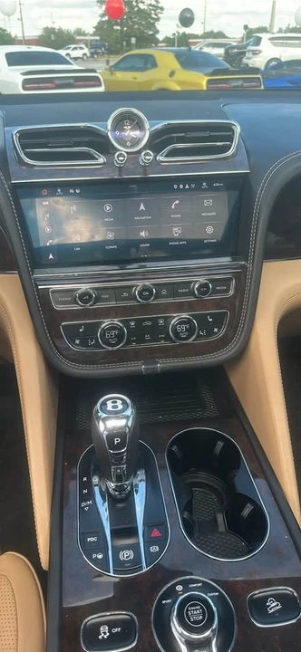 2021 Bentley Bentayga - Image 12 of 14