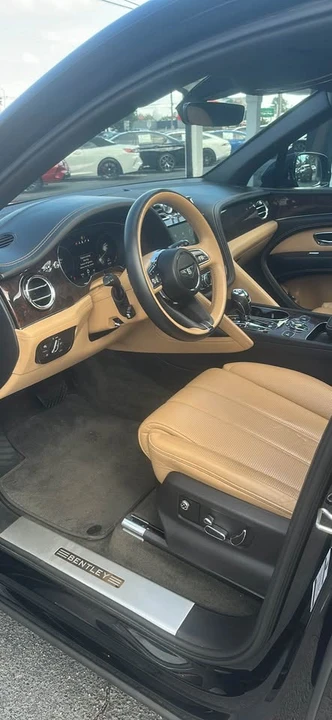 2021 Bentley Bentayga - Image 10 of 14