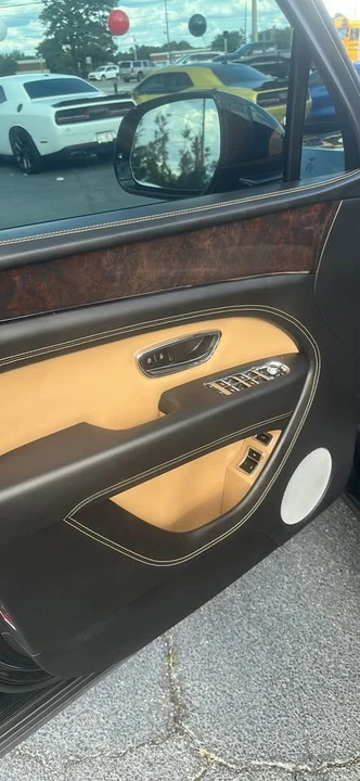 2021 Bentley Bentayga - Image 11 of 14