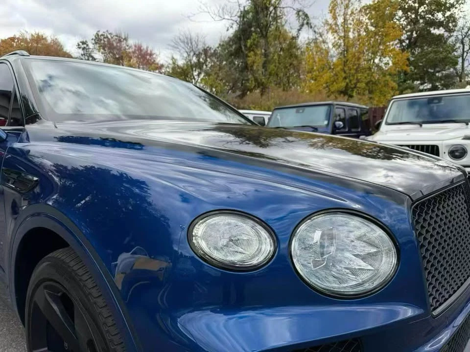 2021 Bentley Bentayga - Image 2 of 9